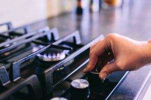 Are there any special precautions to take when using a gas stove or oven? - faq - Peace Power